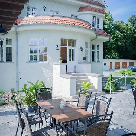 Hotel Villa-ingeborg 3*