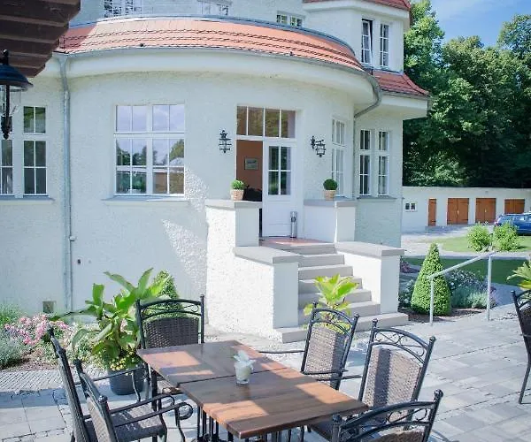 Hotell Villa-ingeborg 3*